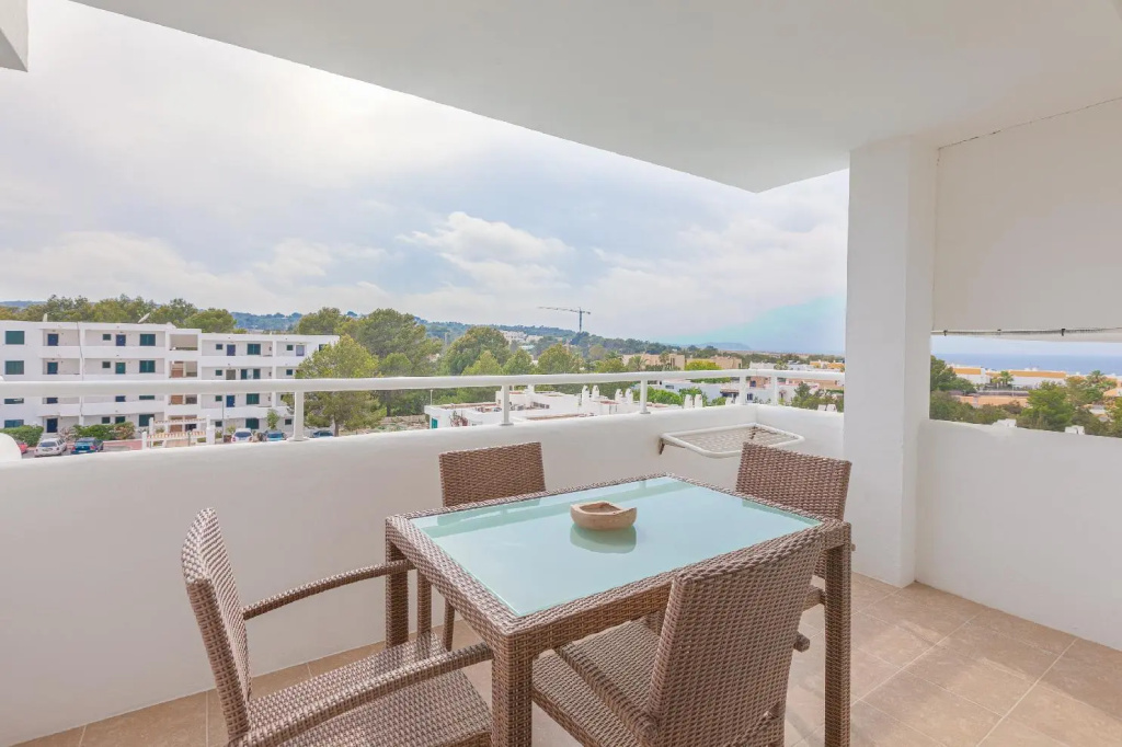 Balcony & Terrace