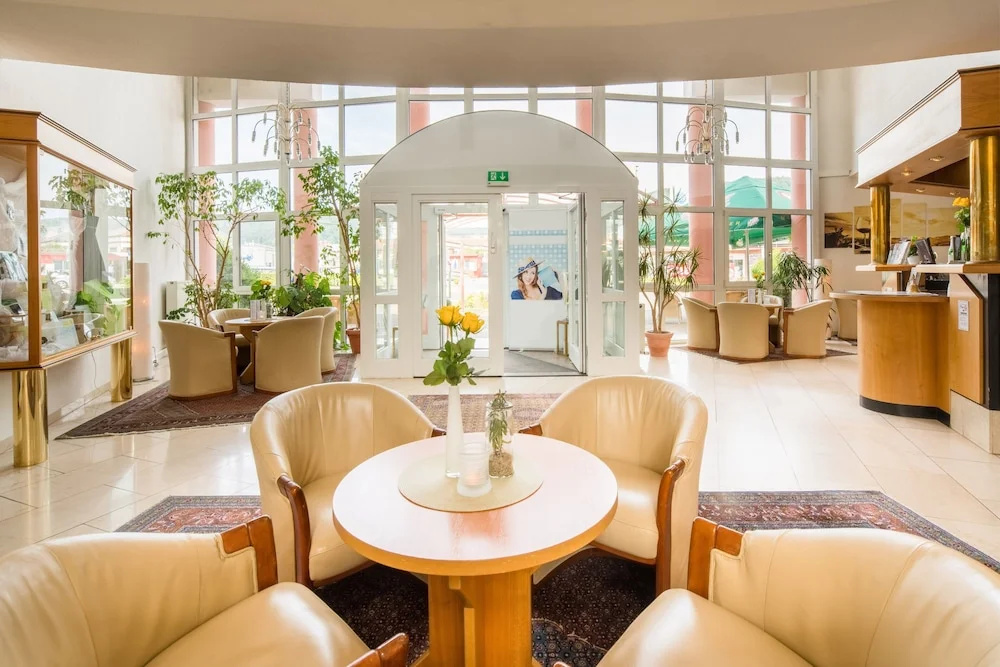 ACHAT Hotel Lohr am Main - фото 2