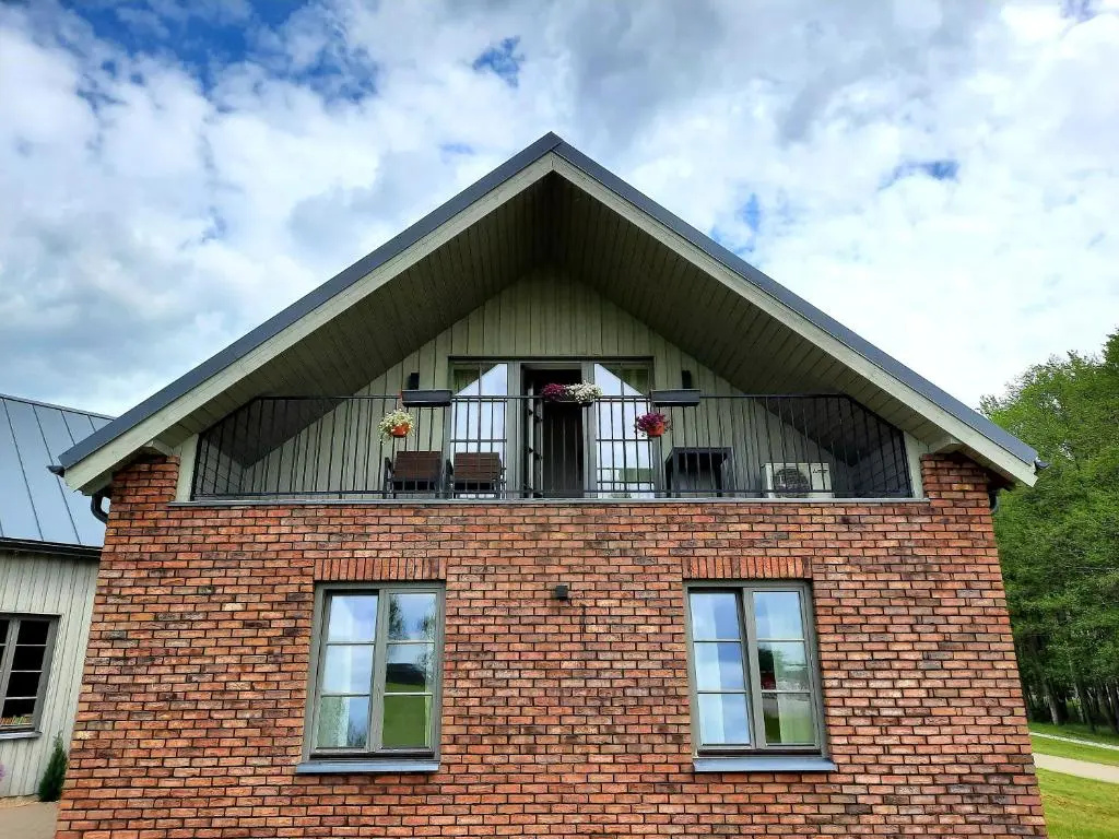 Suite with lake view