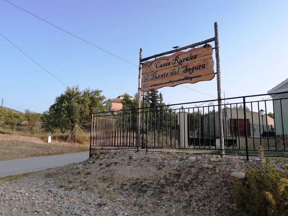 Casa Rural Puente Del Segura B