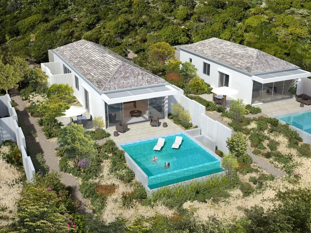 2 Bedrooms Villa beachfront