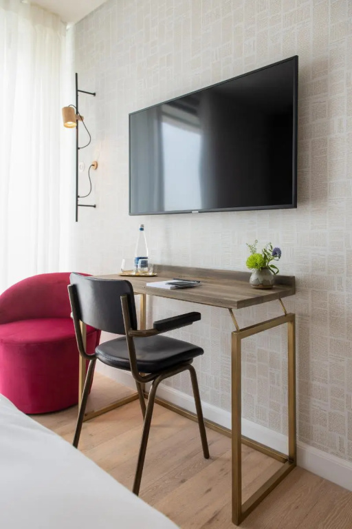 Classic Double room (full double bed)