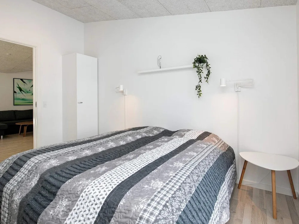 Peaceful Holiday Home in Blavand Denmark With Terrace - фото 4