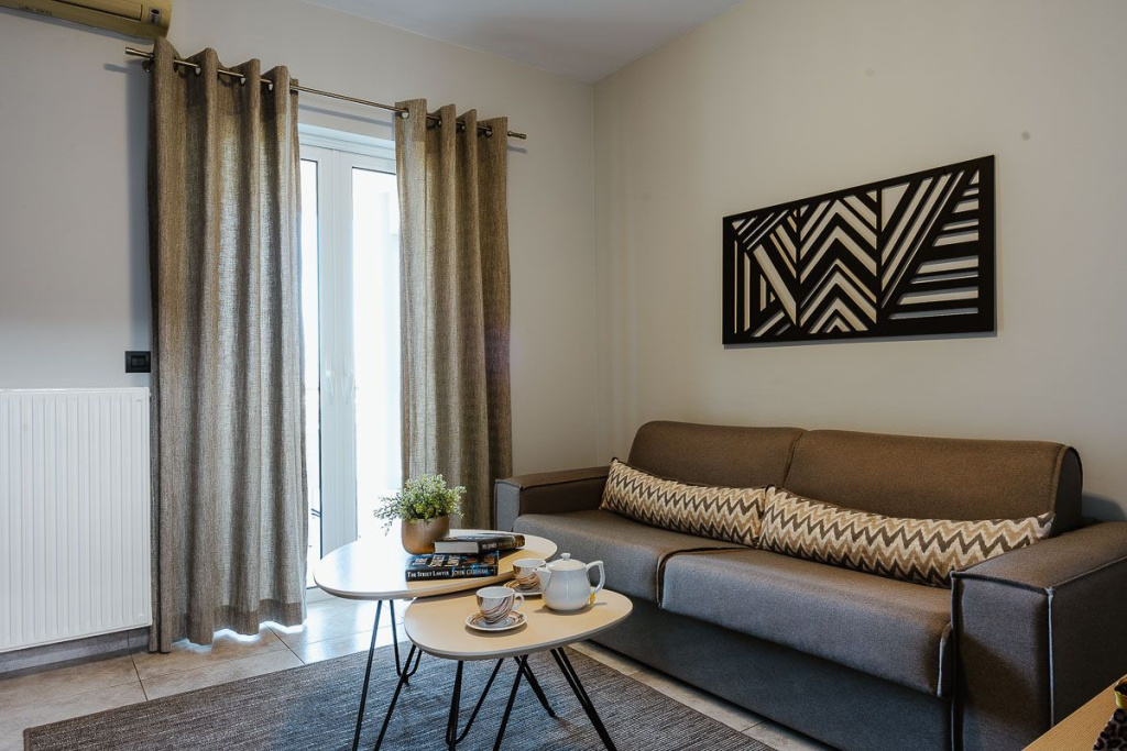 Quadruple Family Apartment
