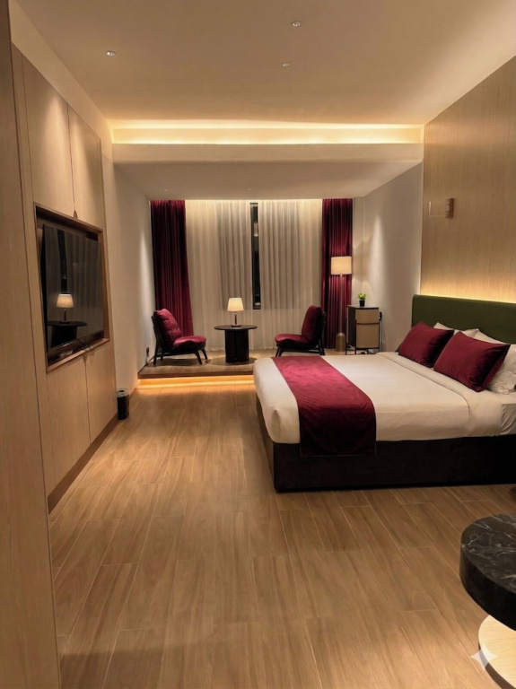 Hotel photo 12