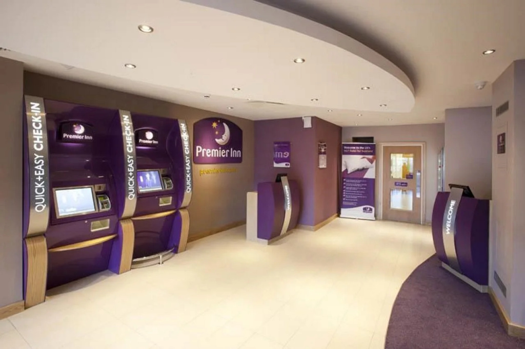 Lobby & Reception