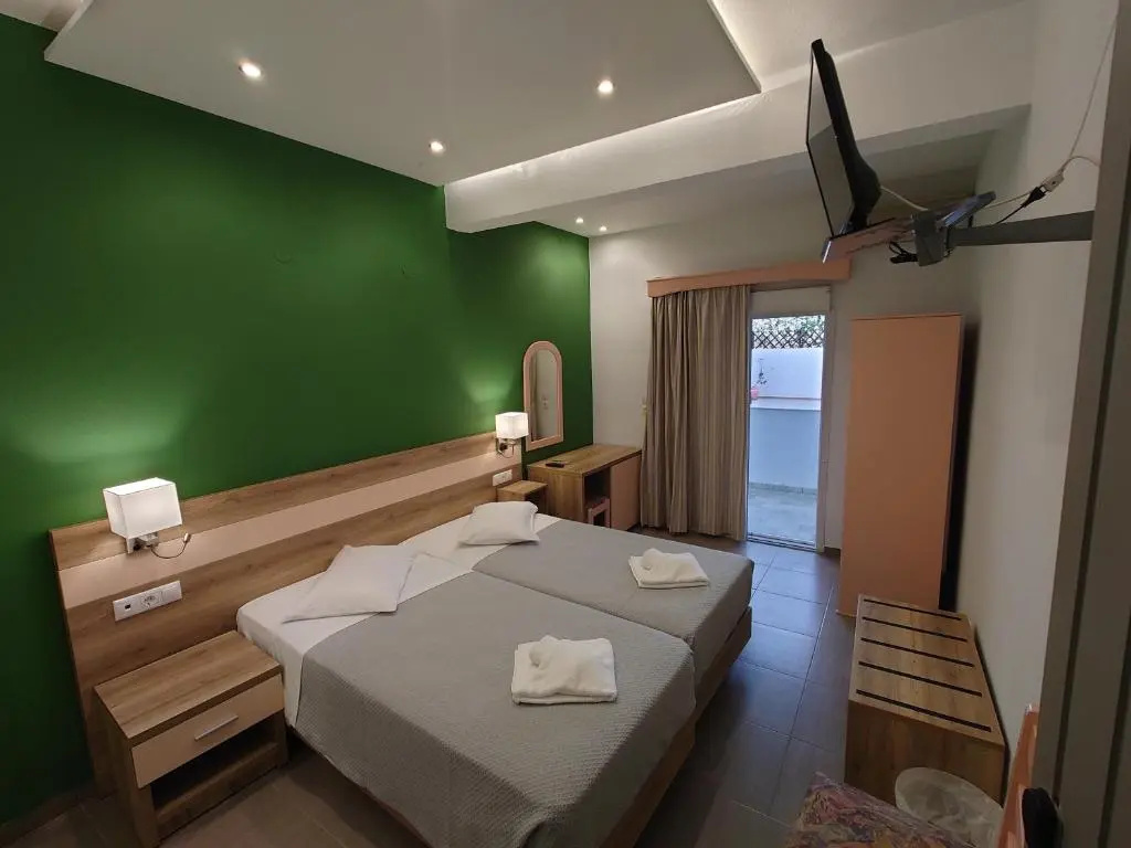 Economy room