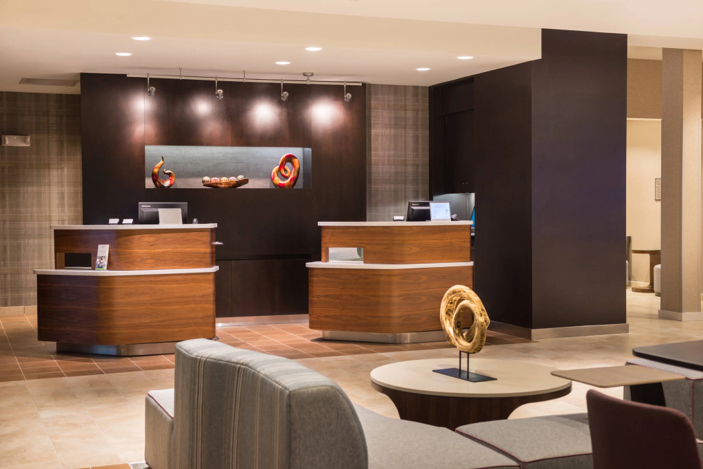 Lobby & Reception