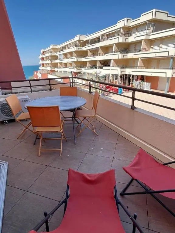 4 Pers, 1 Chambre, Plages Et Commerces A Pied