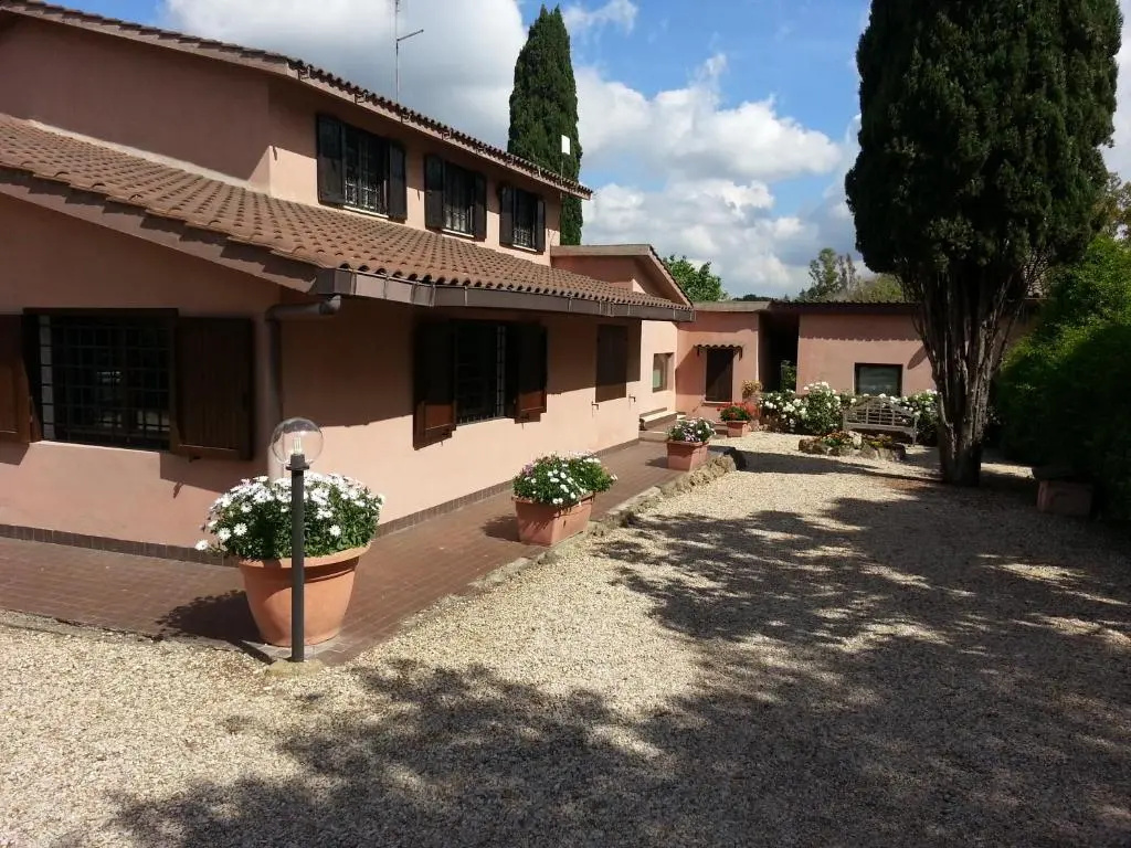 1 Bedroom Apartment with balcony