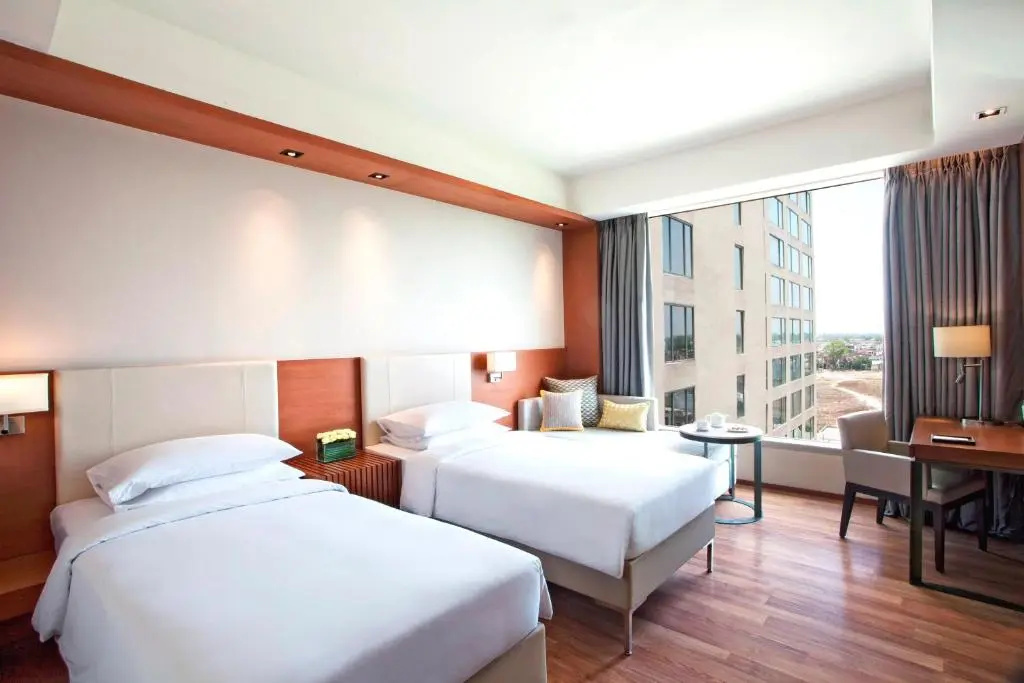 Double room Pool View (twin beds)
