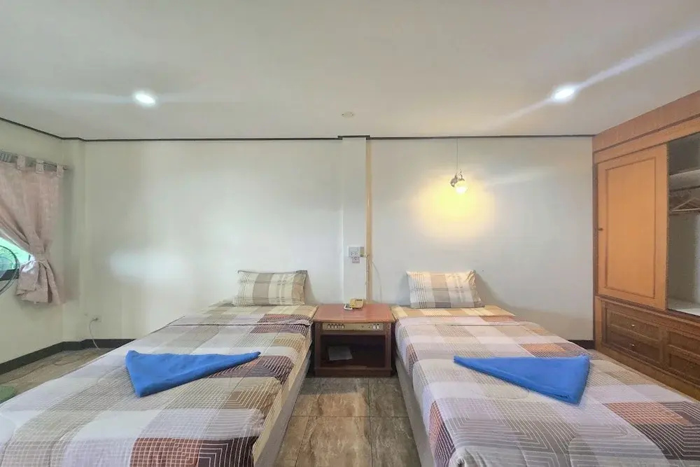 Standard Double room (twin beds)