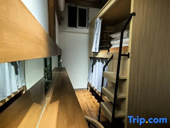 Bed in Dorm (male dorm)