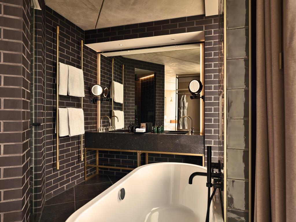 Ruby Emma Hotel & Bar by null