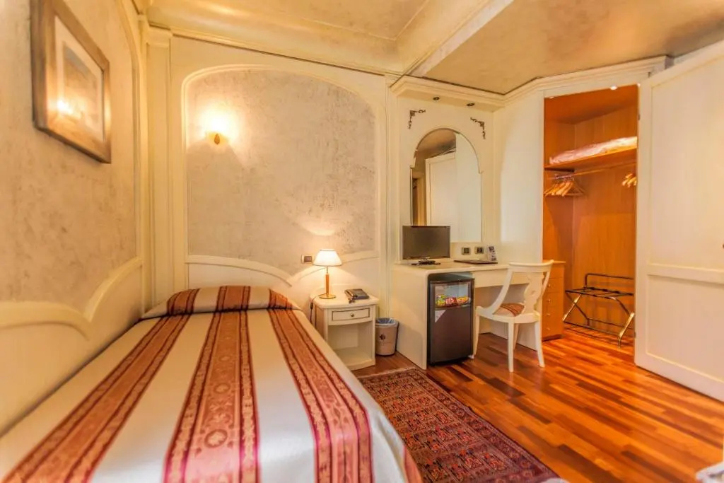 Colomba D'Oro Hotel - Chambres
