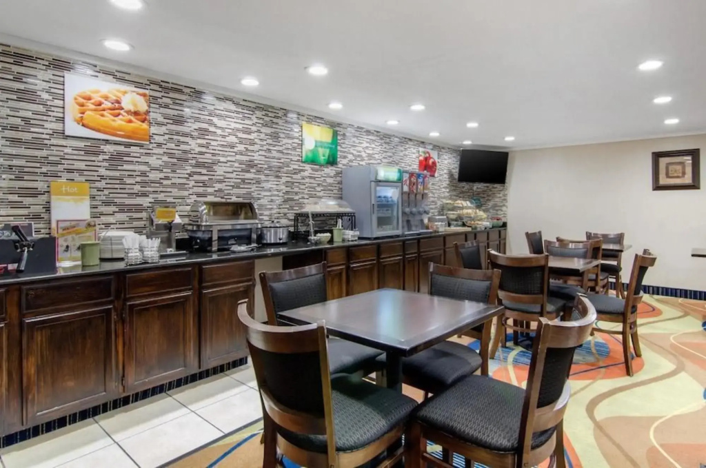 Food & Beverage