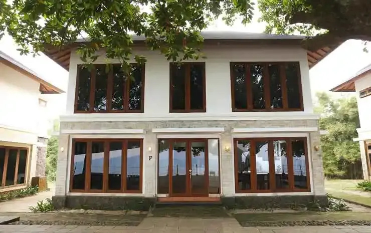 Krakatau Surf Carita