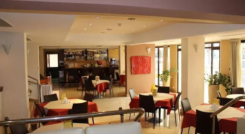Europa Plaza Hotel - Général