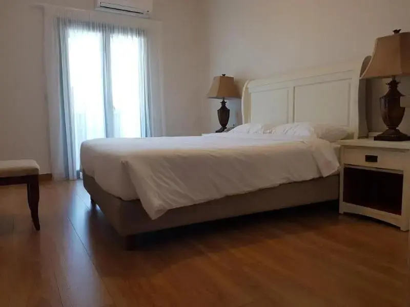 Apartment with sea view