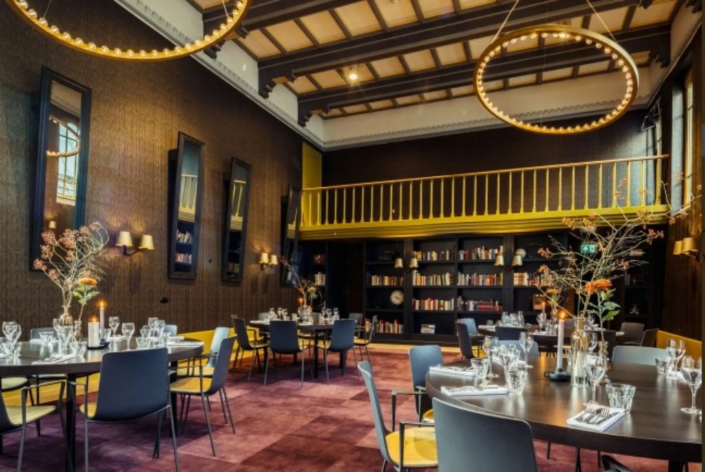 Post-Plaza Hotel & Grand Café - Général