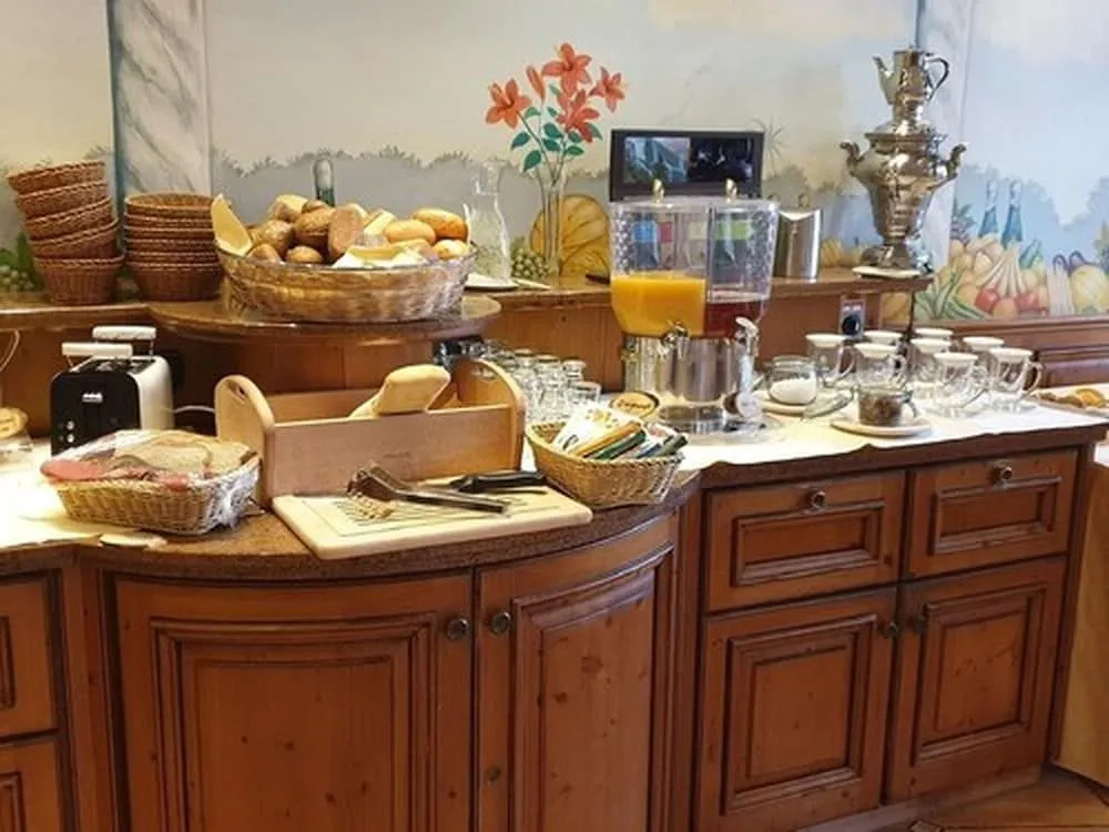 Hotel photo 12