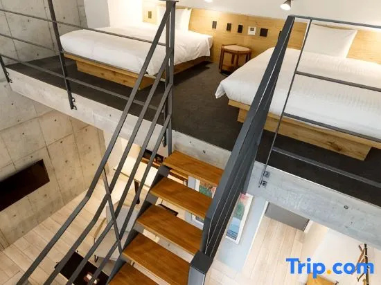 Double Atrium (full double bed)