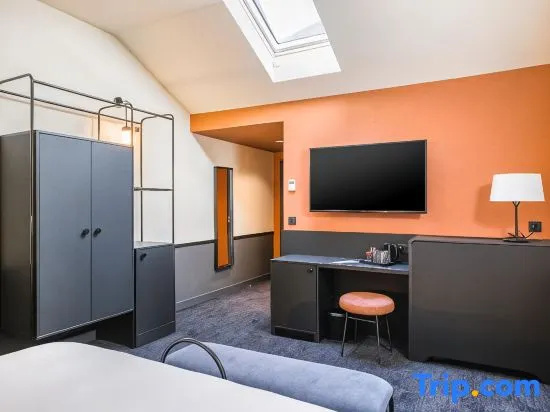Classic Double room (full double bed)