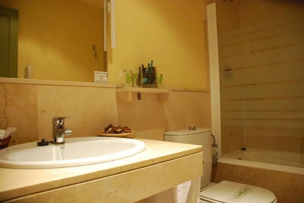 Hotel Leonor de Aquitania - Chambres