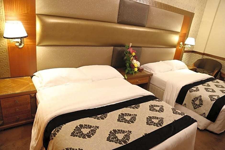 Dubai Palm Hotel