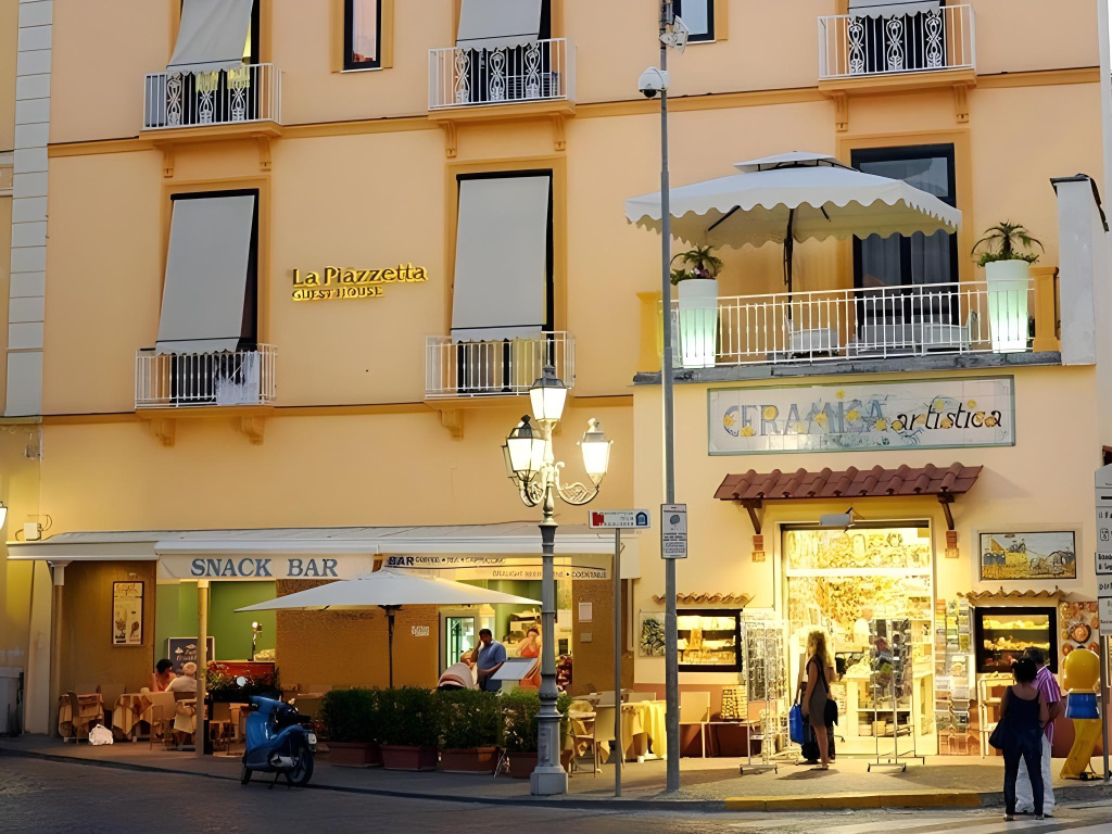 La Piazzetta Guest House