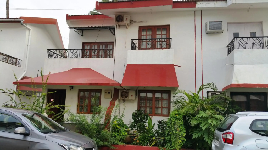 CANDOLIM BEACH VILLA # 3BHK # POOL # KITCHEN # 300Mts to Beach by GR stays