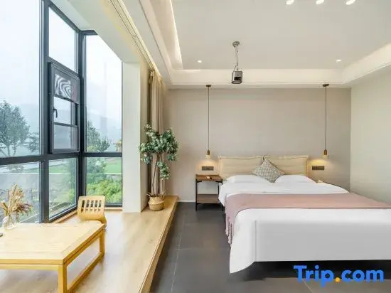 Standard Double room with view (full double bed)