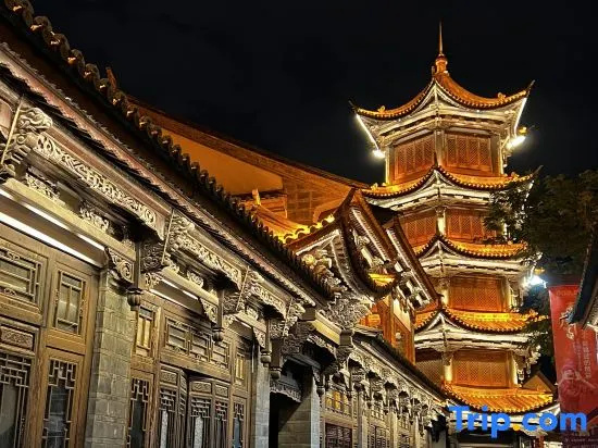 Shangqin Jixia · Chinese Style Family Resort Lake View Bird Watching B&B (Kunming Ethnic Village)
