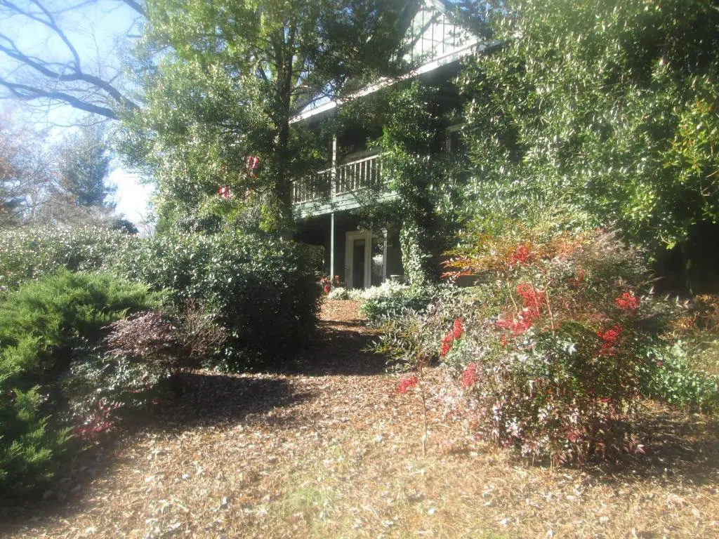 Deluxe Studio