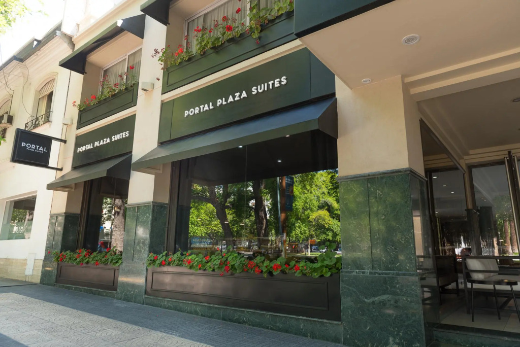 Portal Plaza Suites by null