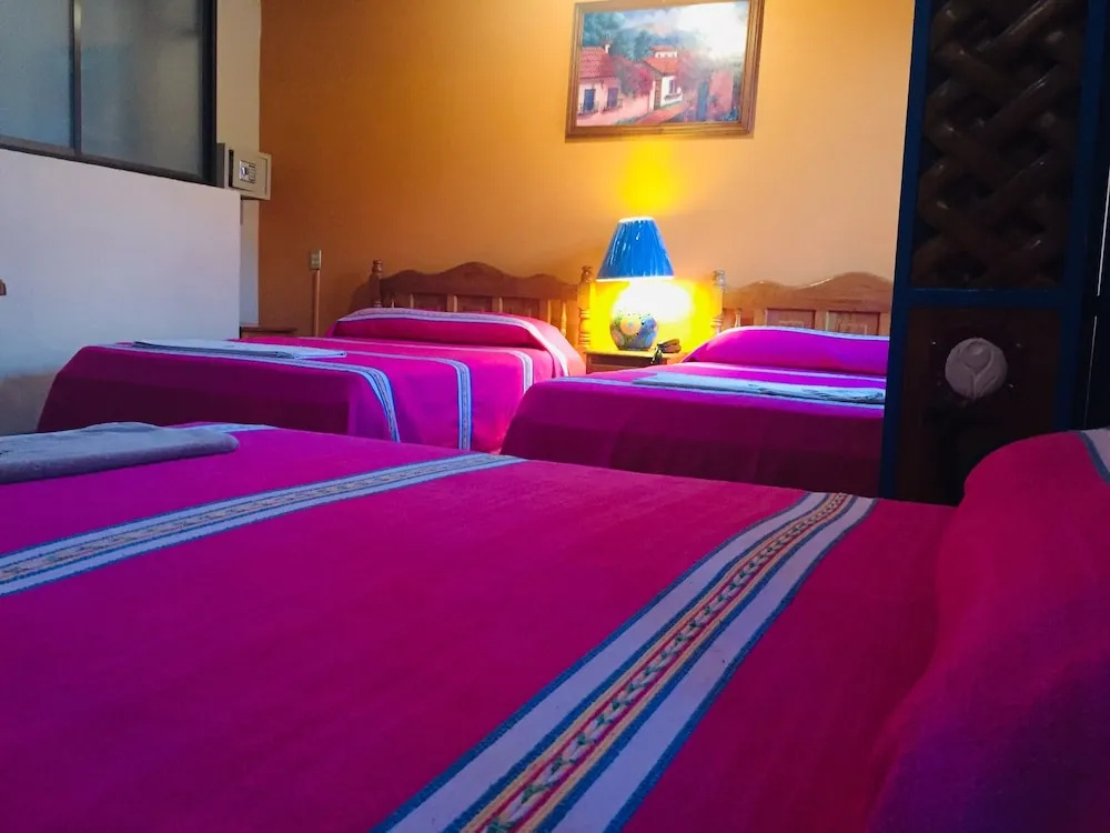 1 Bedroom Standard Triple Family room