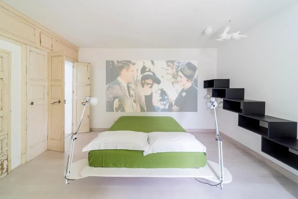 Deluxe Double room (full double bed)