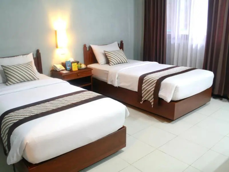 Cakra Kusuma Hotel - Chambres