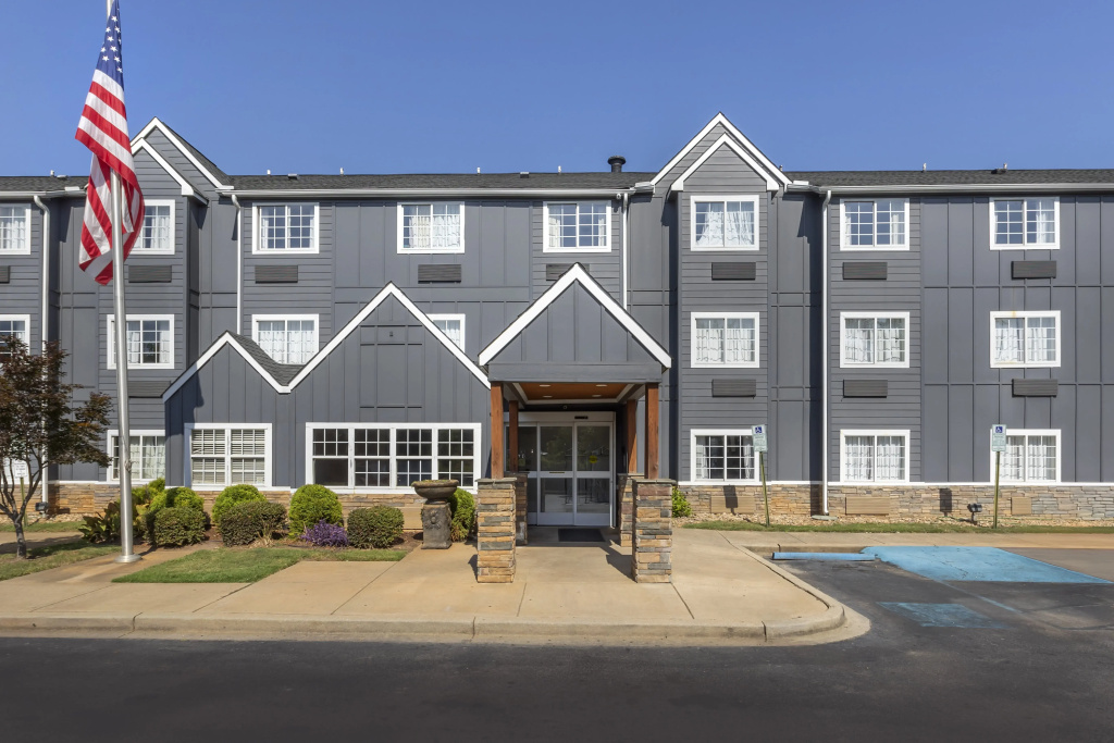 Greenville Pelham Inn by IHG