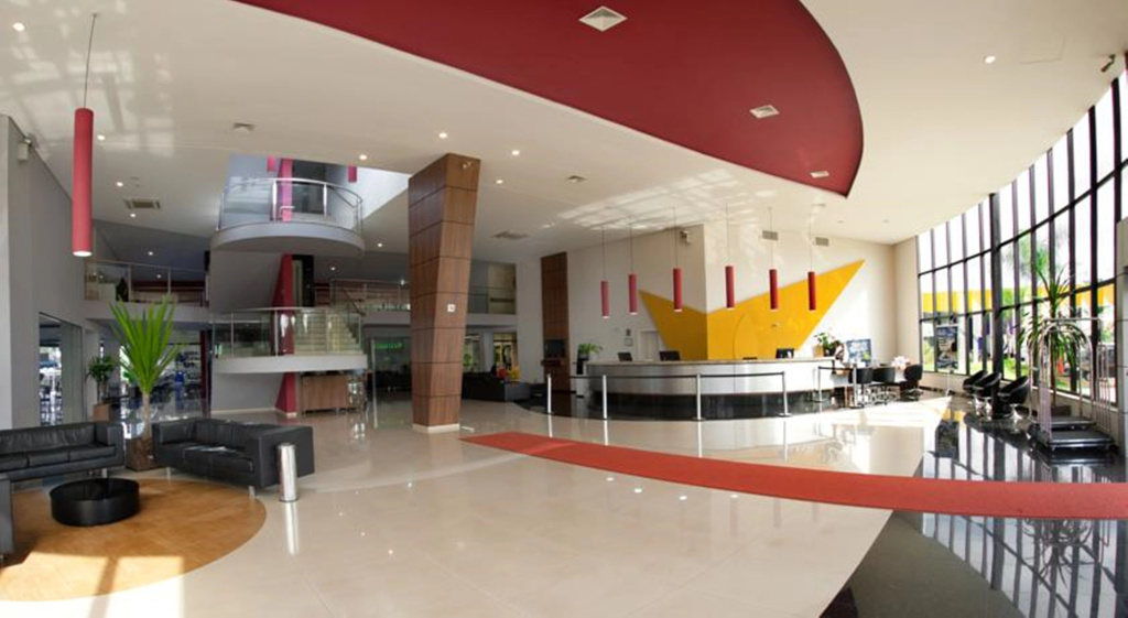 Lobby & Reception