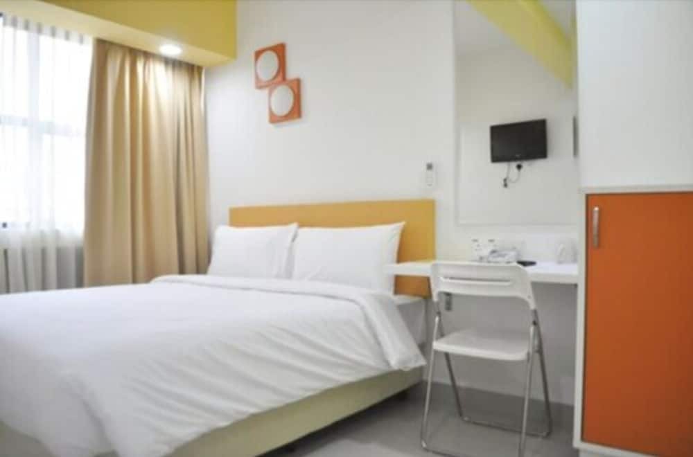 Yy318 Hotel
