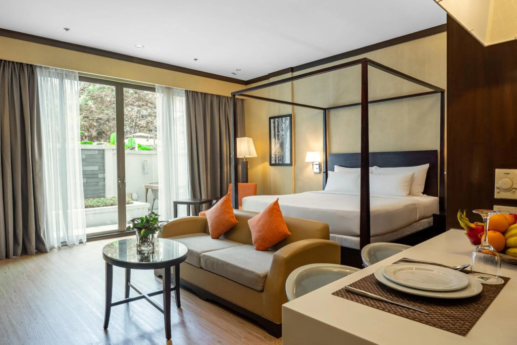 MiCasa All Suite Hotel — фото