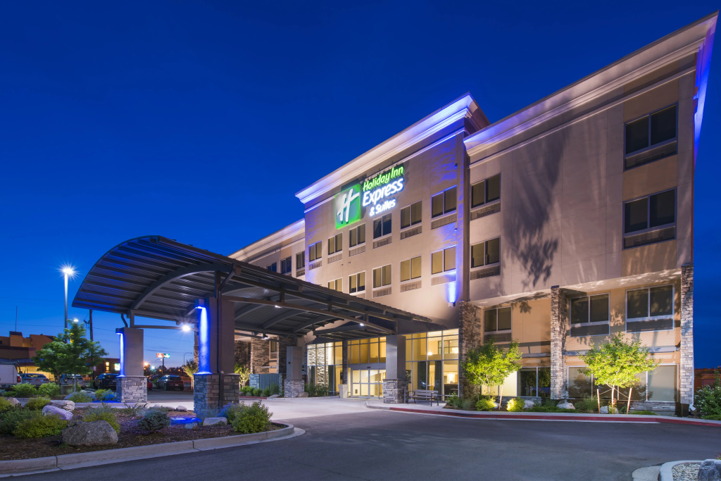 Holiday Inn Express & Suites Colorado Springs Central by IHG