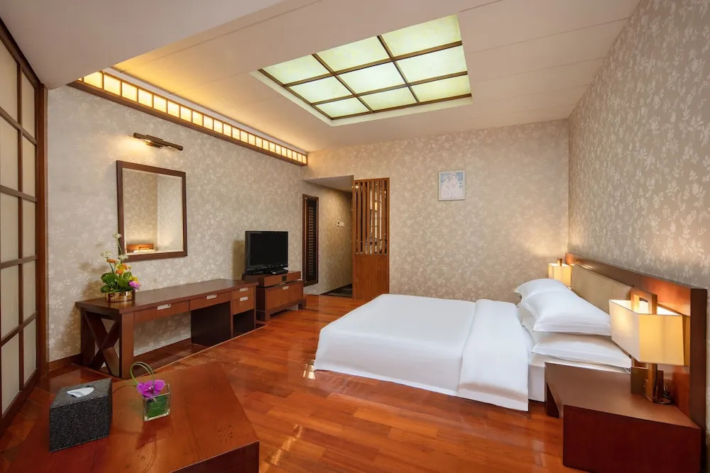 Century Plaza Hotel - Chambres