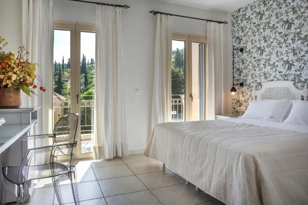 Standard Double room with garden view (full double bed)