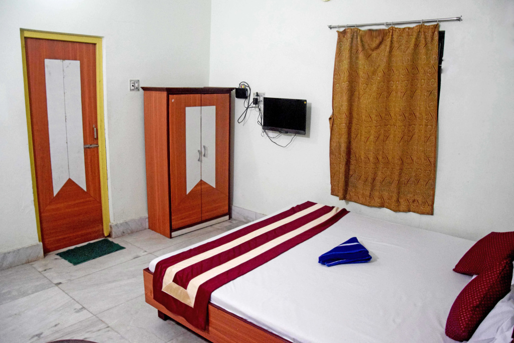Deluxe Double Basement room (full double bed)