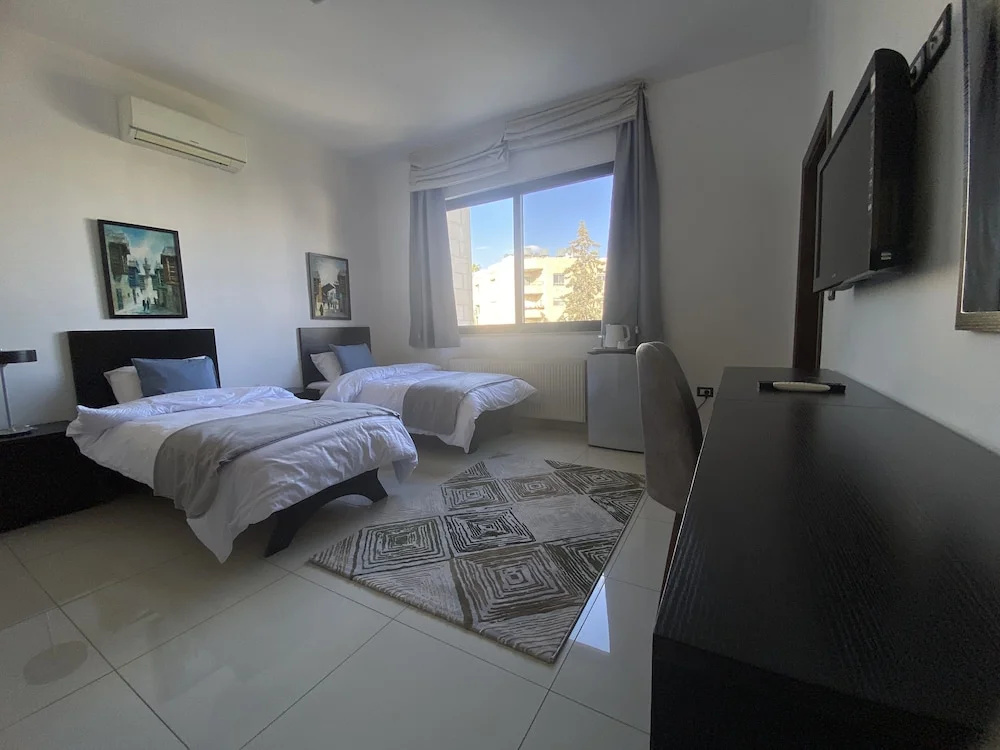Economy Double room (twin beds)