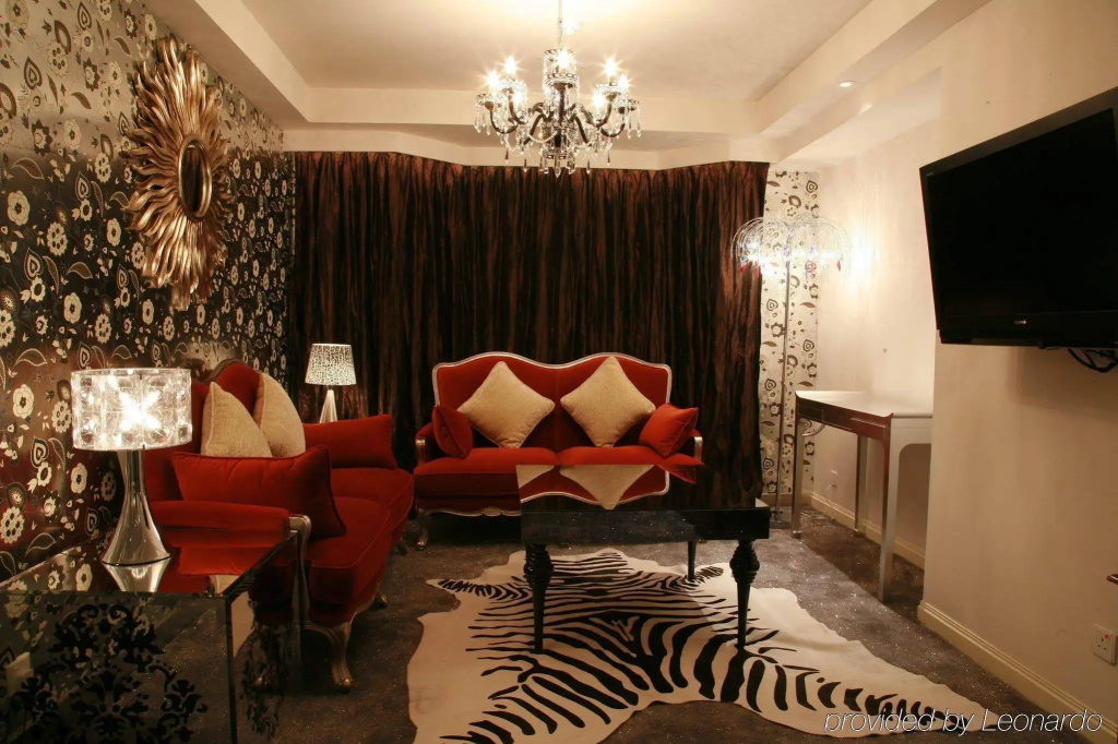 The Luxe Manor - Général