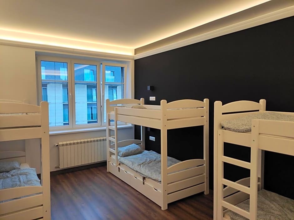 Greg & Tom Home Hostel by null