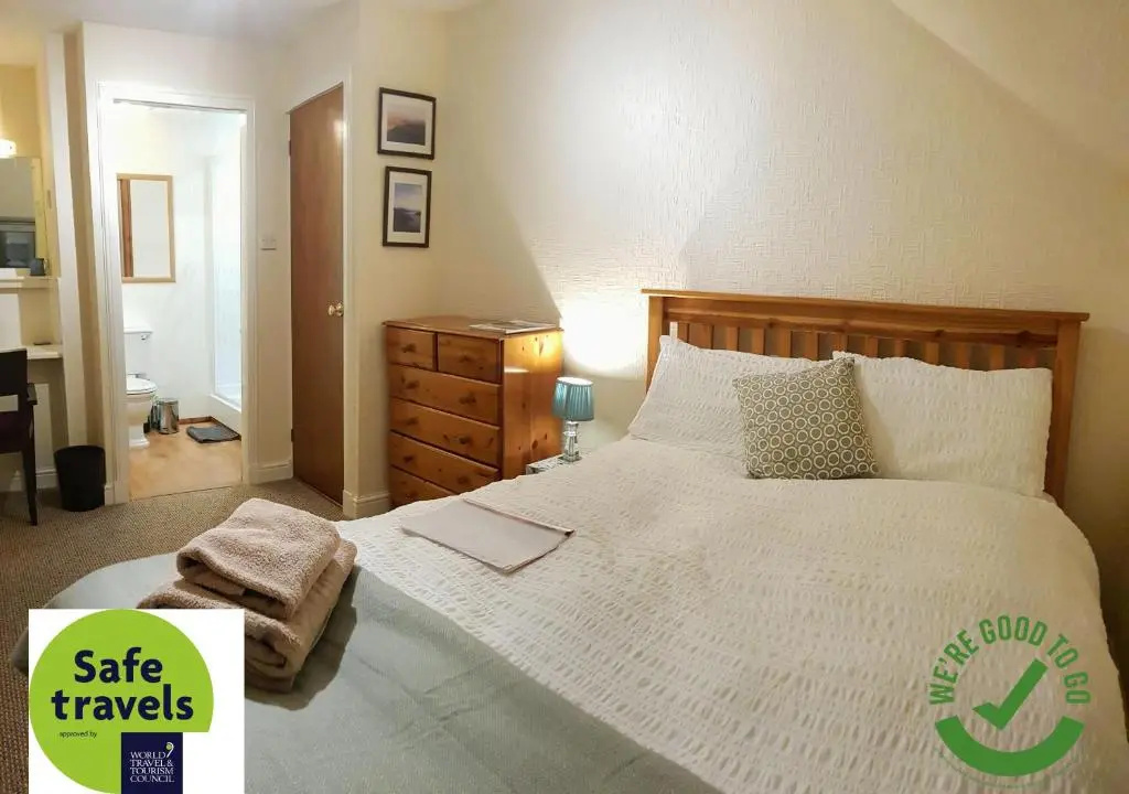 Standard Double room (full double bed)